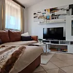 Nova * פולה