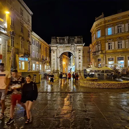 Paradise Pula