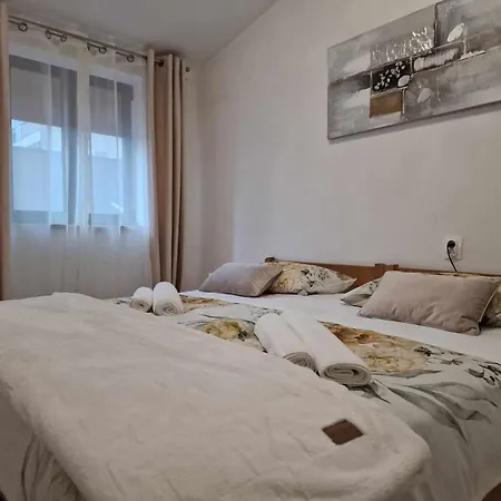 Paradise Apartment